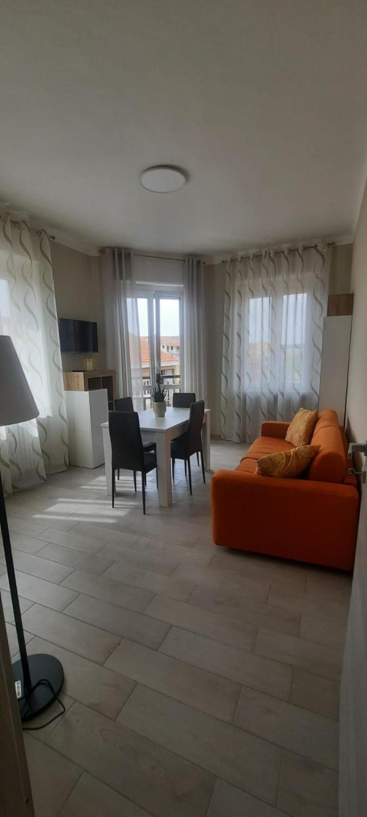 Anzalone House Appartement Asti Buitenkant foto